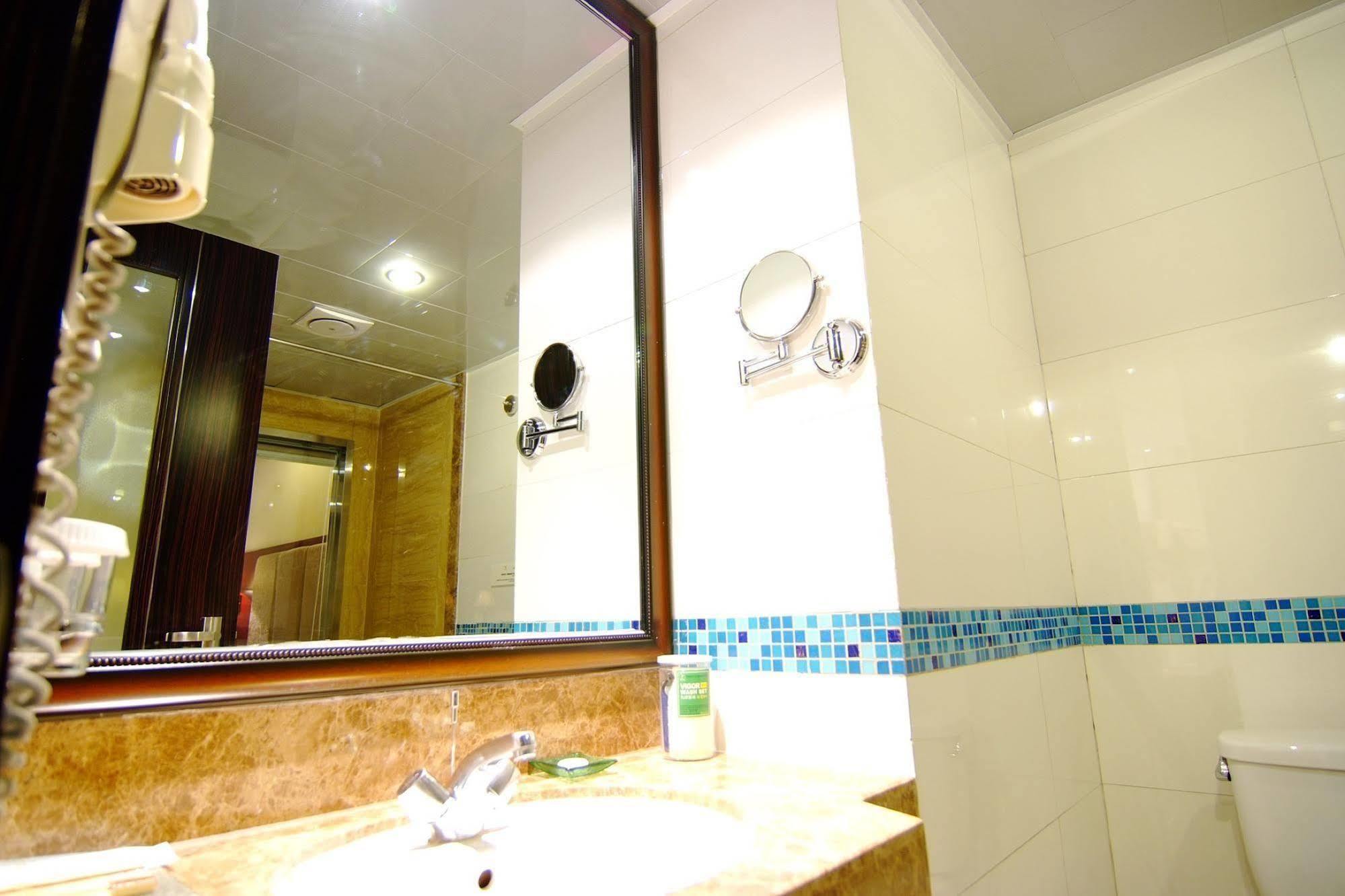 The Royal Fortune Hotel Shenyang Extérieur photo